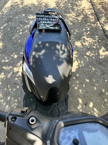 Mopedlər,skuterlər: Yamaha skuter Mühərrik: benzin, avtomatik variator Kuzov: şəhər tipi — 1