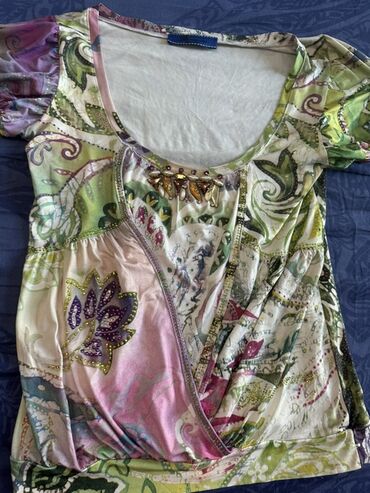 Dəstlər, kostyumlar: Qadın geyim dəsti -geyimlerin her biri 5 manatdl cox yaxsl — 35