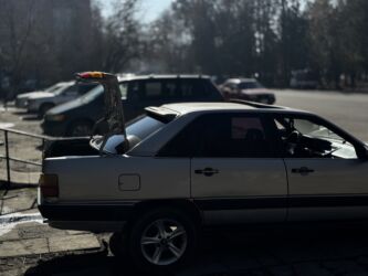 Audi: Audi 100: 1987 г., 2.2 л, Механика, Бензин — 11