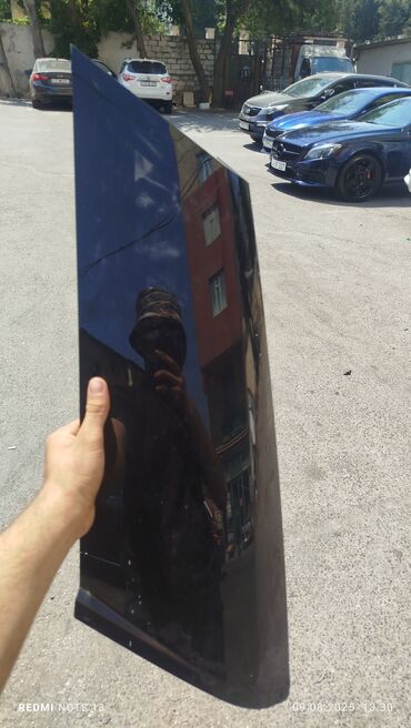 рено 11 запчасти: Range Rover 2015 sol tərəf arxa stoyka plasmasi usdən çıxarır ideal