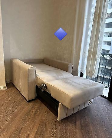 carpayı divan: Divan-kravat, Yeni — 1