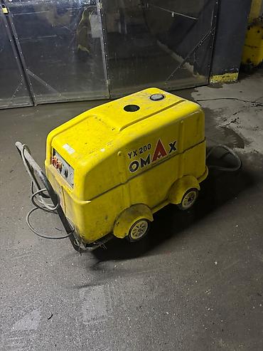 emulsiya vuran aparat: Original OMAX. tam islek veziyyetdedir.parlada isleyir — 3