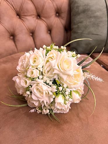 xari bulbul sekilleri yukle: Gelin gulu
qiymet birine aiddir — 5