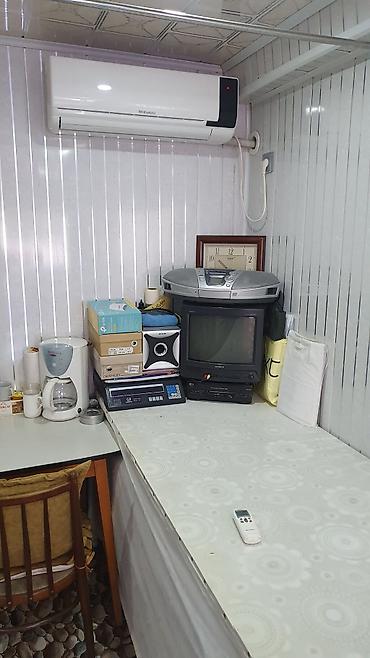 Kommersiya daşınmaz əmlakı: İcarəyə verilir – kiçik ofis/iş sahəsi (kiosk tipli məkan) — 8