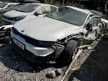 Автокосметика: Kia K5 (седан), белый цвет, на разбор по запчастям. Основные узлы и — 2