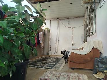 bayıl ev: Bayıl 3 otaqlı, 85 kv. m, Orta təmir — 1