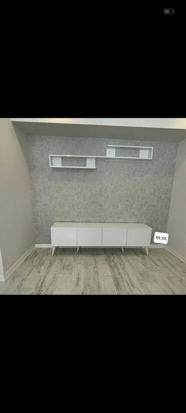 TV altlığı: Yeni, Düz TV altlığı, Polkalı, Laminat, Azərbaycan — 12