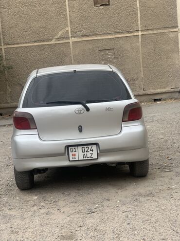 мошина ош: Toyota Vitz: 2000 г., 0.1 л, Автомат, Бензин, Хэтчбэк