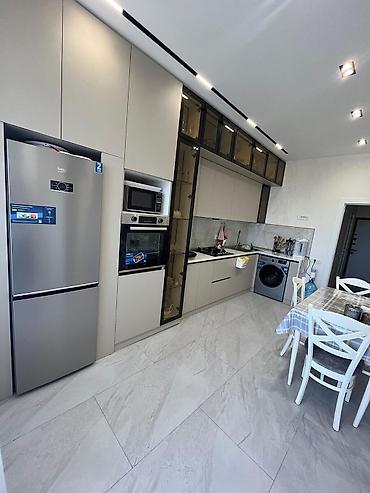 mehemmedli ev: Yeni Yasamal, 3 otaqlı, Yeni tikili, m. 20 Yanvar, 105 kv. m — 9