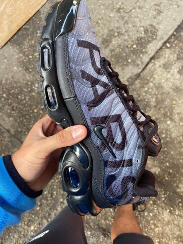 Patike: Patike, veličina - 52 — 2