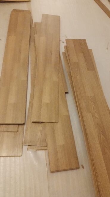 suya davamlı laminat: Laminat, Sinif - 32, 8 mm