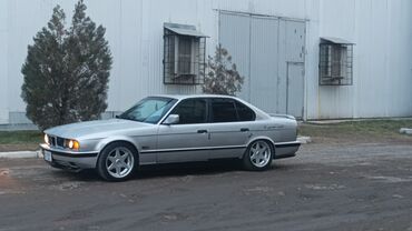 маленькие автомобили: BMW 540: 1991 г., 3.2 л, Механика, Бензин, Седан