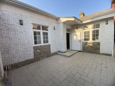 20 ci sahe ev: 3 комнаты, 70 м², Нет кредита, Свежий ремонт