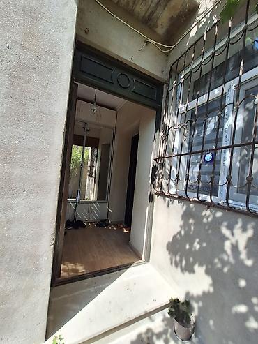 Həyət evləri və villaların satışı: Ev Sarayda Tərlan Şadlığ evi tərəfdə yerləşir 2 mərtəbə evdi 4 — 6