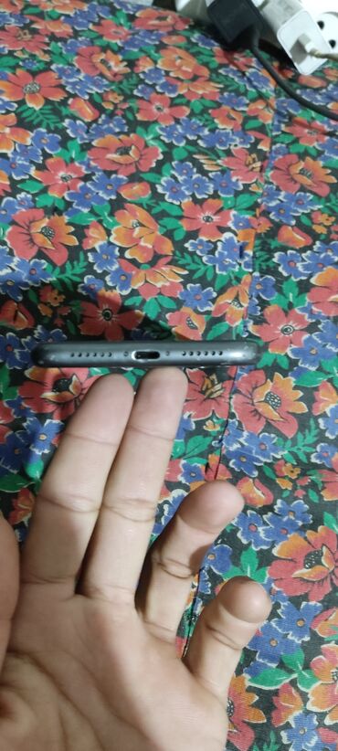 Apple iPhone: IPhone 11, Б/у, Черный, Чехол, 81 % at lalafo.kg — 7 Apple iPhone: IPhone 11, Б/у, Черный, Чехол, 81 % — 7