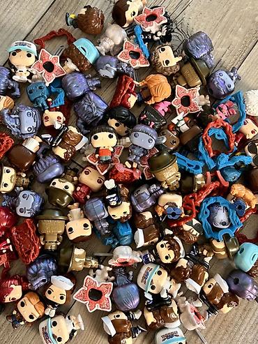 stranger thing: Hər biri 7AZN😍Her Bir ✅Stranger Things temalı miniatür fiqurlar - — 1