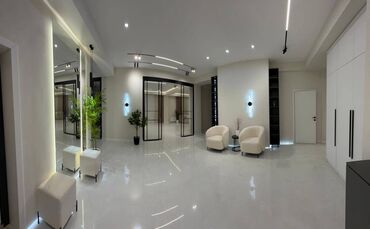 срочно продается квартира: 4 бөлмө, 227 кв. м, Элитка, 14 кабат, Евроремонт