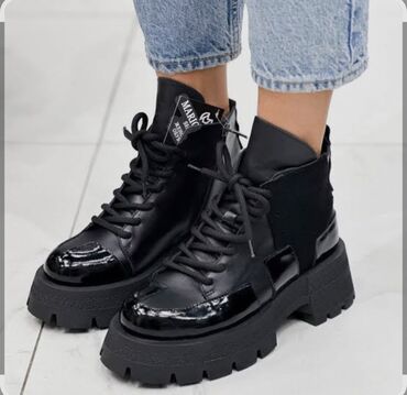 черные замшевые ботильоны: ЕВРОЗИМА. Женские черные ботинки на массивной тракторной подошве