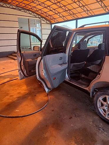 ручной клад: Honda Shuttle: 2000 г., 2.3 л, Бензин, Минивэн — 6