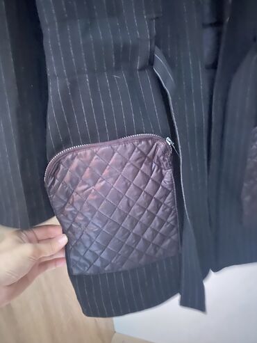 Демисезонные куртки: Необычная 💣 Размер S-m На выход 1-2 раза Заберайте очень классная и — 3