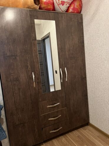 metbext şkafı: Açılan, 3 qapılı Düz dolab, Şifonyer