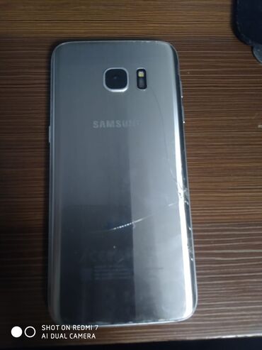 мобильные телефоны сенсорные: Samsung Galaxy J7 2018, Б/у, 64 ГБ, цвет - Бежевый, 1 SIM