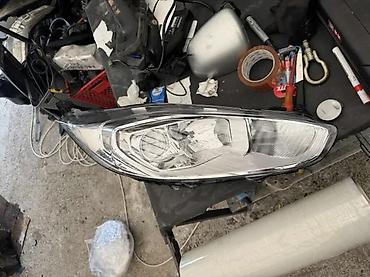 pedale: DESNI FAR FORD FIESTA MK6 REST | Desni far ford fiesta — 1