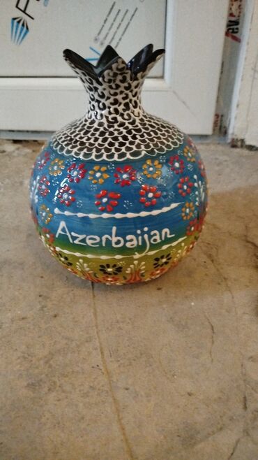 saxsi gul qablari: Bir vaza