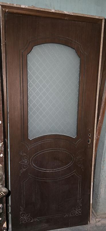 qapi bezekleri: Taxta interyer qapısı – şüşəli, klassik dizayn - Material: tünd — 2
