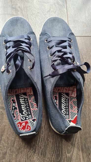 zute nike patike: Tommy Hilfiger, 40, color - Blue at lalafo.rs zute nike patike: Tommy Hilfiger, 40, color - Blue
