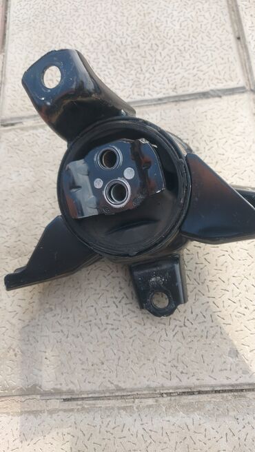 Digər xodovoy detalları: Kia carnival 2015 .2019 mator padusqasi sol teref brde karobka — 3