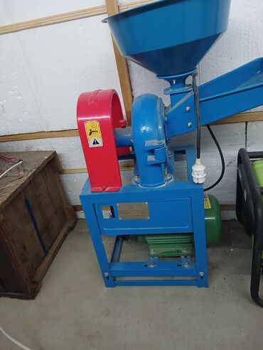 Yem üyüdən aparatlar: - Yumurta inkubatoru: Rəqəmsal idarəetmə paneli, temperatur və rütubət — 5