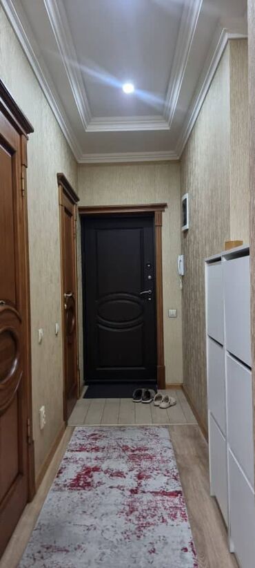 сдаю квартиру долгосрочное цум гум дордой плаза рядом: 3 комнаты, Агентство недвижимости, С мебелью полностью