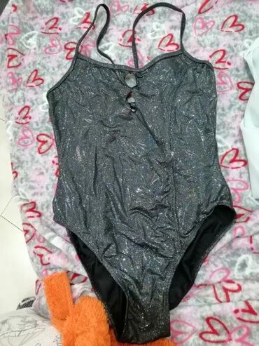 new yorker kupaći kostimi: Nov kupci kostim. Svetlucavi i jako interesantan