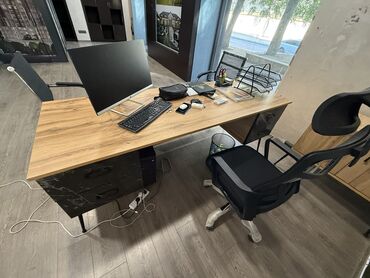 Ofis mebeli satilir 1 ay bunnan evvel alinib yeni cemi 1 ay