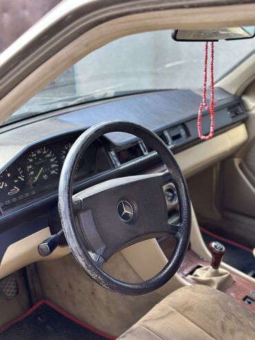 Mercedes-Benz: Mercedes-Benz W124: 1989 г., 2 л, Механика, Бензин, Седан