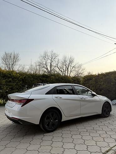 Hyundai: Hyundai Avante: 2021 г., 1.6 л, Вариатор, Гибрид, Седан — 2