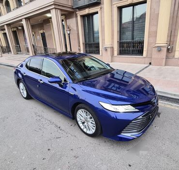 Toyota: Toyota Camry: 2018 г., 2.5 л, Вариатор, Гибрид, Седан