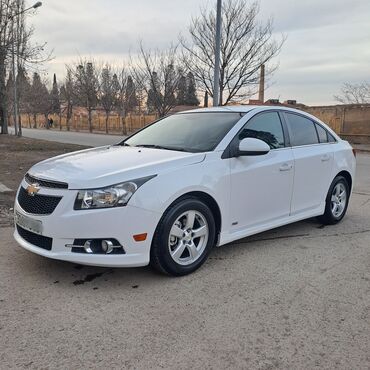 chevrolet niva qiymeti: Chevrolet Cruze: 1.4 l | 2011 il 222024 km Sedan