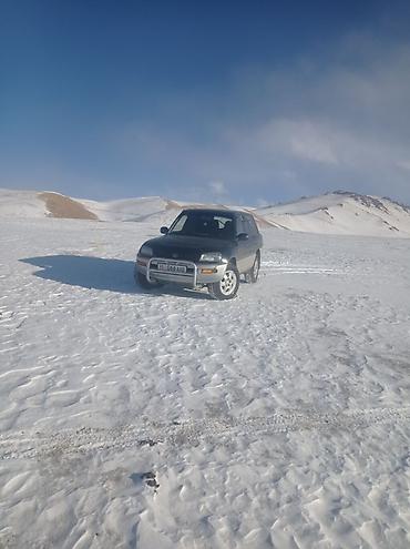 range rover 2003: Toyota RAV4: 1997 г., 2 л, Кроссовер — 5