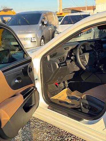 Lexus: Lexus ES: 2022 г., 2.5 л, Автомат, Гибрид, Седан — 10