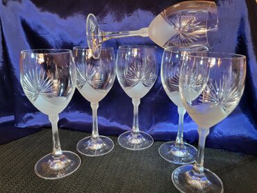 Čaše: Case bohemija 1950g+ kristal,rucna gravura,matirani deo za vino. Case — 2