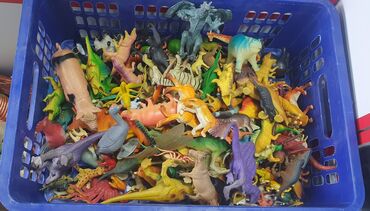 Игрушки: Динозавры, звери, от 20с. до 150с