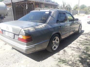 срочно продаю нужны деньги: Mercedes-Benz E 280: 1993 г., 2.8 л, Автомат, Бензин