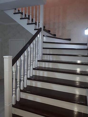 Деревянные лестницы: Деревянная лестница Для дома, Форма лестницы: Много-маршевая, Стиль: Классический — 8