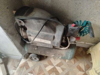 Digər alətlər: Başlıq: 🌙Nure Təsvir: 🌙Nure Satılır Hava kompressoru ✔️ İşlək