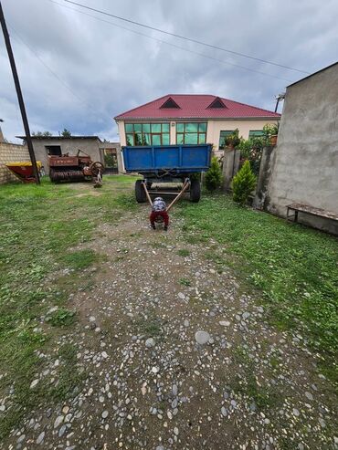 Traktorlar: Belarus MTZ traktoru - Güclü ön və arxa təkərli, tam ölçülü kabinəli — 11