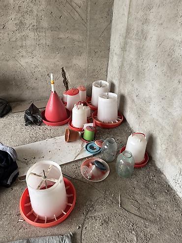 pişik geyimi: İki bölməli heyvan qəfəsi/saxlama dolabı. - Material: ağ rəngli — 2