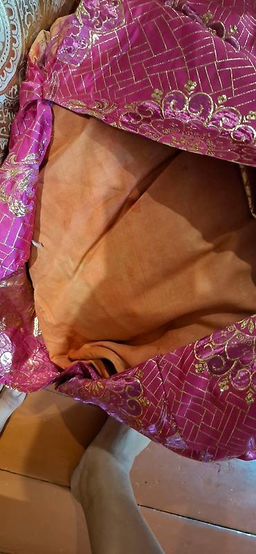 гусинный пух: Подушка пуховые продаю большие пышные 4 шт бу. цена 1000 сом за 1 — 6