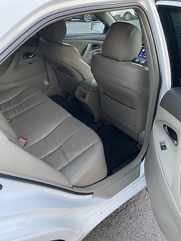 авто недорого купить: Toyota Camry: 2011 г., Седан — 10